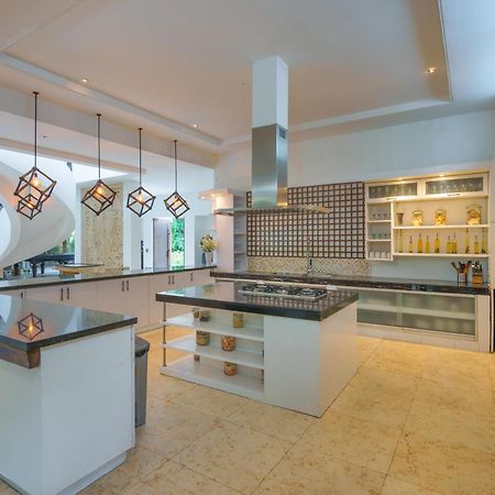 Villa Kaira Estate Canggu  Bagian luar foto