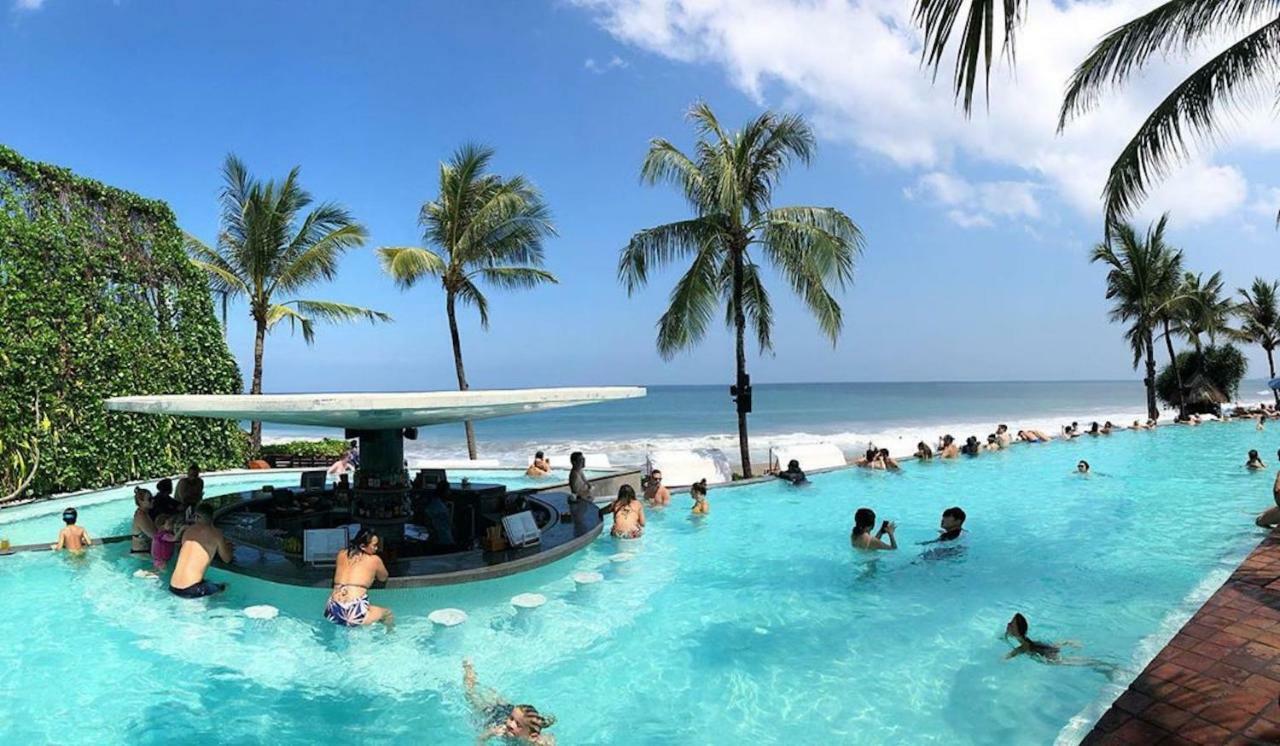 Villa Kaira Estate Canggu  Bagian luar foto