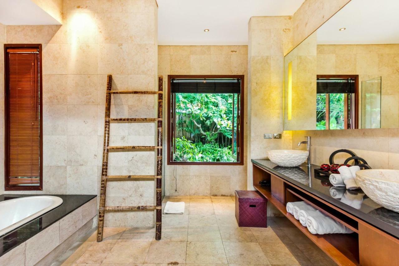 Villa Kaira Estate Canggu  Bagian luar foto